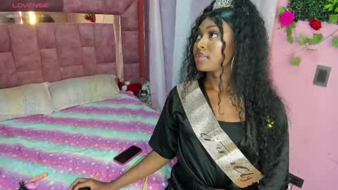 shenielxxx online show from June 2026 07:01:02 AM