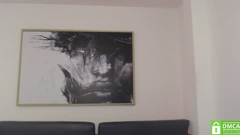 Snapshot of shenna_brunette_ chatting on January 2025 04:14:02 PM Shenna online show from January 2025 04:14:02 PM