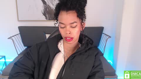 Snapshot of shenna_brunette_ chatting on January 2025 01:09:01 PM Shenna online show from January 2025 01:09:01 PM