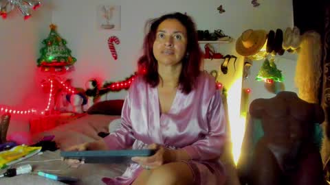 Snapshot of sherahade chatting on December 2024 10:38:02 AM shera hade online show from December 2024 10:38:02 AM