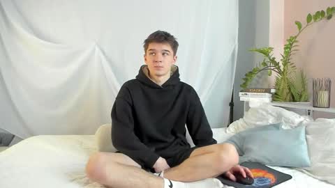 Snapshot of sherlockmax chatting on February 2026 07:10:01 PM Max online show from February 2026 07:10:01 PM