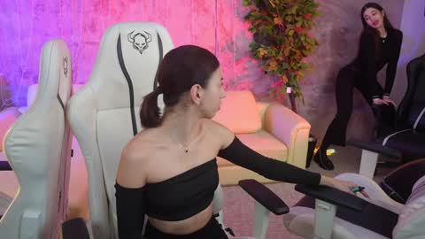 Snapshot of sheryl_elegance chatting on December 2024 03:43:01 PM Sheryl online show from December 2024 03:43:01 PM