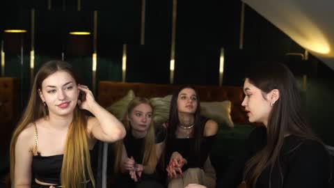 Snapshot of sheryl_elegance chatting on December 2024 06:42:02 PM Sheryl online show from December 2024 06:42:02 PM