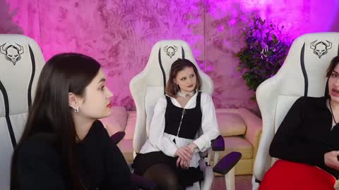 Snapshot of sheryl_elegance chatting on January 2025 02:42:02 PM Sheryl online show from January 2025 02:42:02 PM