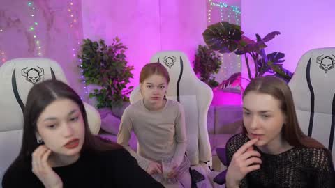 Snapshot of sheryl_elegance chatting on February 2025 11:49:01 AM Sheryl online show from February 2025 11:49:01 AM