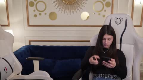 Snapshot of sheryl_elegance chatting on February 2025 12:20:01 PM Sheryl online show from February 2025 12:20:01 PM