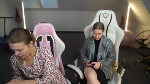 Snapshot of sheryl_elegance chatting on September 2025 11:54:02 AM Sheryl online show from September 2025 11:54:02 AM