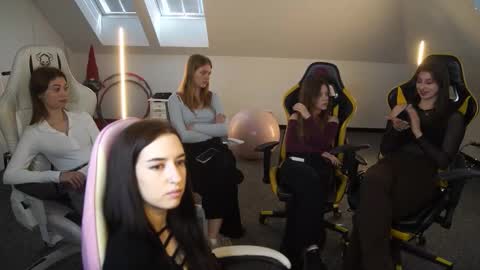 Snapshot of sheryl_elegance chatting on October 2025 10:22:02 AM Sheryl online show from October 2025 10:22:02 AM