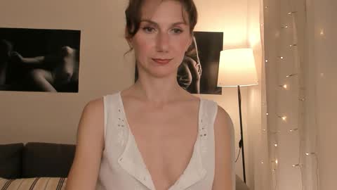 Snapshot of shesleepsnaked chatting on March 2026 04:00:01 PM shesleepsnaked online show from March 2026 04:00:01 PM