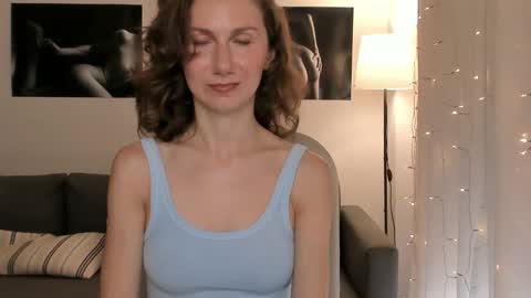 shesleepsnaked online show from June 2026 06:30:01 PM