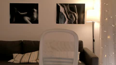 shesleepsnaked online show from July 2026 04:02:02 PM