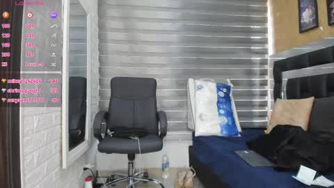 Snapshot of sheyla__ebony chatting on May 2026 11:39:02 AM sheyla__ebony online show from May 2026 11:39:02 AM