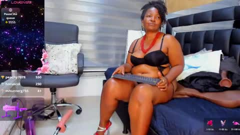 Snapshot of sheyla__ebony chatting on May 2026 01:13:01 AM sheyla__ebony online show from May 2026 01:13:01 AM