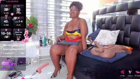 sheyla__ebony online show from June 2026 10:15:01 PM