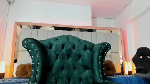 Sheyla Bakerr  online show from February 2025 10:37:02 AM