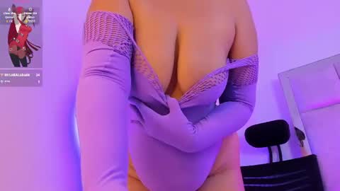 shiaramoon online show from July 2026 03:54:02 PM