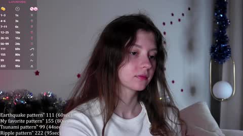 Iris online show from December 2024 04:19:02 PM