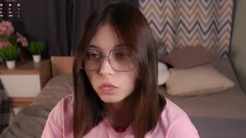 Iris online show from September 2025 11:23:01 AM