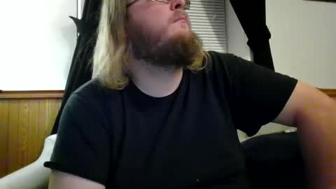 Snapshot of shifty885 chatting on December 2024 01:39:01 AM shifty885 online show from December 2024 01:39:01 AM