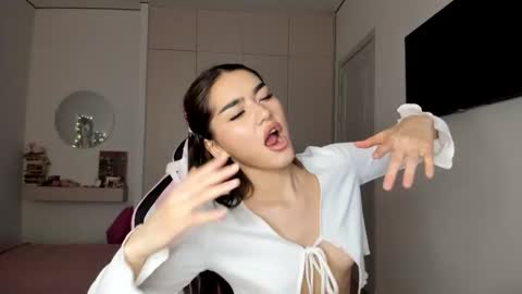 Snapshot of shineel chatting on January 2026 03:42:02 AM Shineel online show from January 2026 03:42:02 AM