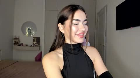 Snapshot of shineel chatting on January 2026 02:27:02 AM Shineel online show from January 2026 02:27:02 AM