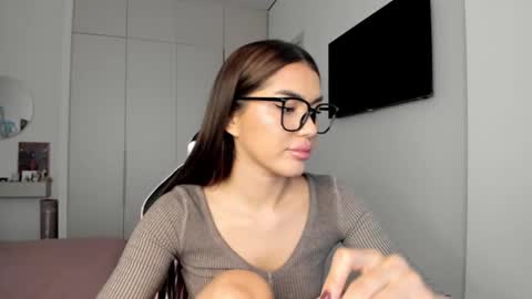 Snapshot of shineel chatting on February 2026 05:25:01 AM Shineel online show from February 2026 05:25:01 AM