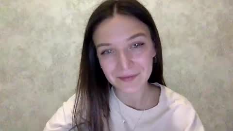 Snapshot of shining_pearl chatting on April 2026 07:19:01 PM Jesica online show from April 2026 07:19:01 PM