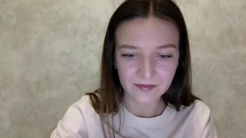 Snapshot of shining_pearl chatting on April 2026 07:09:01 PM Jesica online show from April 2026 07:09:01 PM