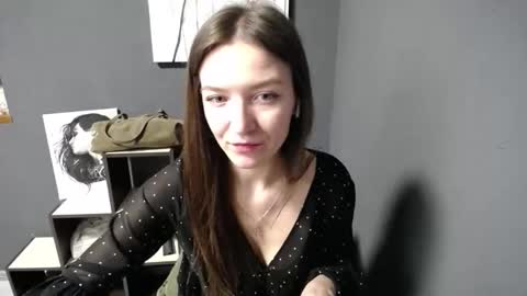 Snapshot of shining_pearl chatting on May 2026 05:58:01 AM Jesica online show from May 2026 05:58:01 AM