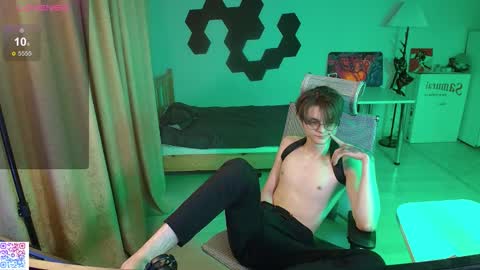 Snapshot of shiromy_ chatting on February 2026 05:39:01 PM shiromy_ online show from February 2026 05:39:01 PM