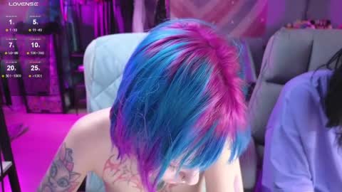 SHIROxLOLY online show from June 2026 06:52:02 AM