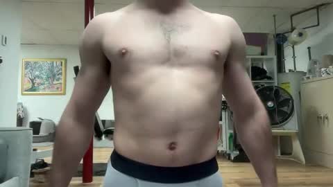 shirtlesshunk15 online show from May 2026 02:05:01 AM