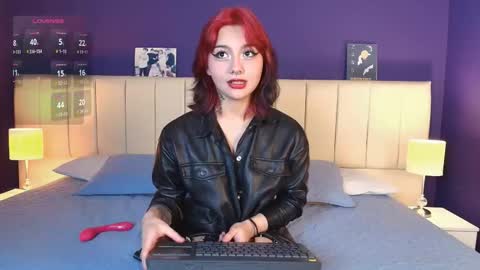 Valentina online show from November 2025 08:40:01 PM