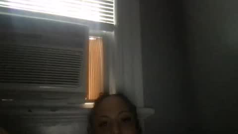 Snapshot of shockingtitz chatting on May 2026 09:31:01 PM spanish princess online show from May 2026 09:31:01 PM