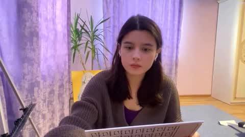 Snapshot of shontagrabowski chatting on January 2026 12:09:02 PM Marie online show from January 2026 12:09:02 PM