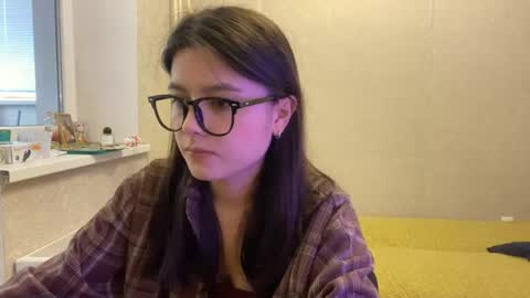 Marie online show from May 2026 01:19:01 PM