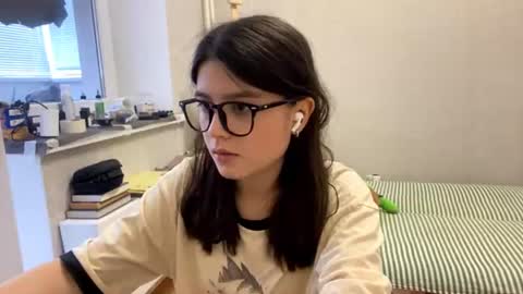 Marie online show from July 2026 01:39:02 PM