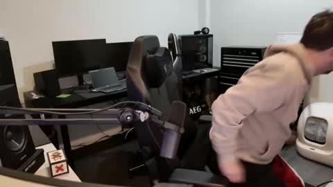 shooshua online show from May 2026 11:42:02 AM