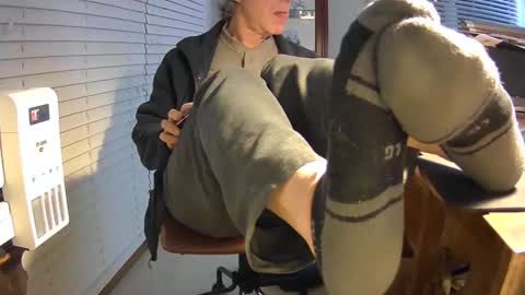 nikolas send dm for an appointment online show from December 2024 03:38:02 AM