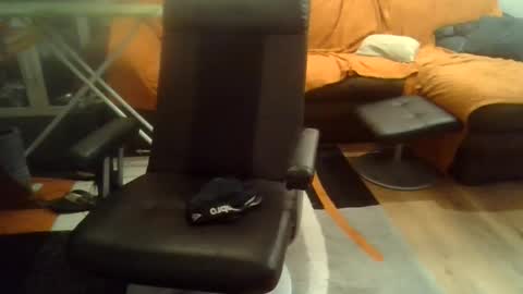 showherenow online show from May 2026 05:26:01 AM