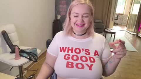 Mimi   online show from February 2026 10:14:02 AM