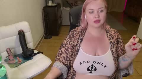 Mimi   online show from April 2026 01:41:02 PM