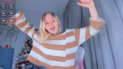 Snapshot of showmejenny chatting on January 2025 02:57:01 PM jennywoody online show from January 2025 02:57:01 PM