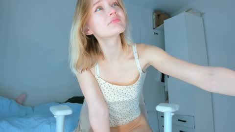 jennywoody online show from April 2026 02:31:01 AM