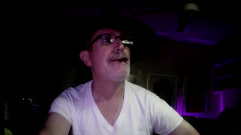 Snapshot of shrewtamer chatting on December 2024 09:21:02 AM shrewtamer online show from December 2024 09:21:02 AM