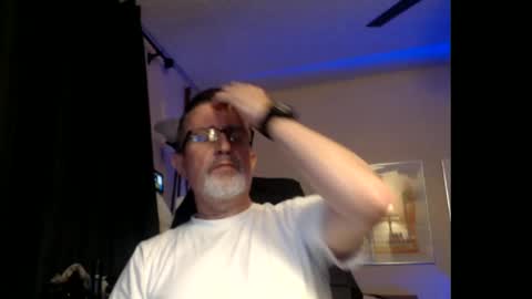 Snapshot of shrewtamer chatting on February 2025 01:43:02 AM shrewtamer online show from February 2025 01:43:02 AM