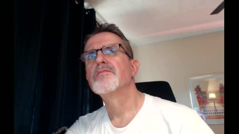 Snapshot of shrewtamer chatting on March 2025 12:39:02 AM shrewtamer online show from March 2025 12:39:02 AM