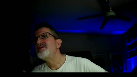 Snapshot of shrewtamer chatting on March 2025 03:37:02 AM shrewtamer online show from March 2025 03:37:02 AM