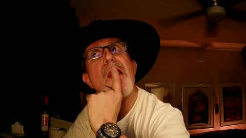 Snapshot of shrewtamer chatting on September 2025 04:03:01 AM shrewtamer online show from September 2025 04:03:01 AM