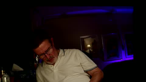 Snapshot of shrewtamer chatting on October 2025 02:55:02 AM shrewtamer online show from October 2025 02:55:02 AM